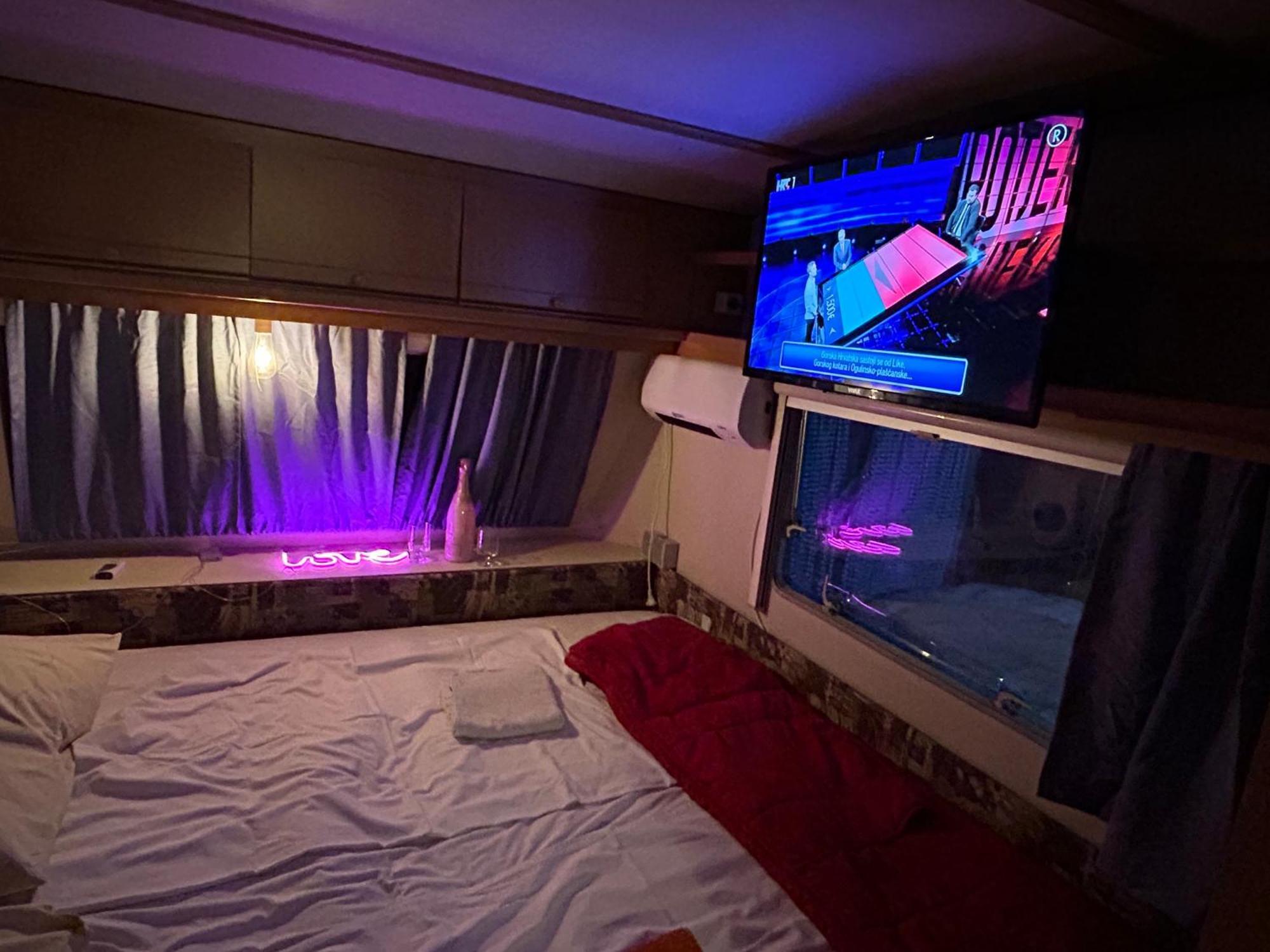 PUY Umna & Room מראה חיצוני תמונה